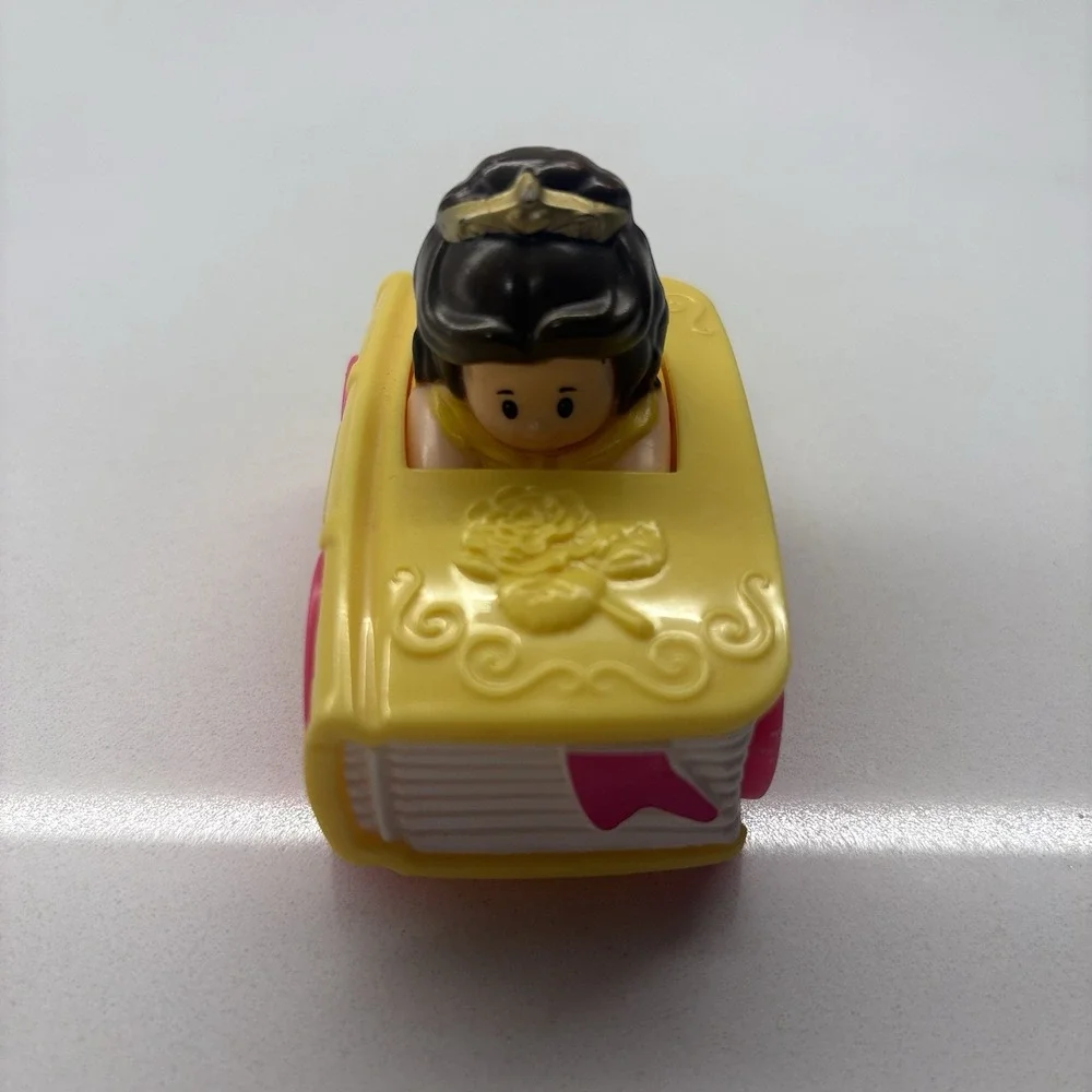 Fisher Price LITTLE PEOPLE Disney PRINCESS BELLE WHEELIES Yellow BOOK SHAPED CAR
